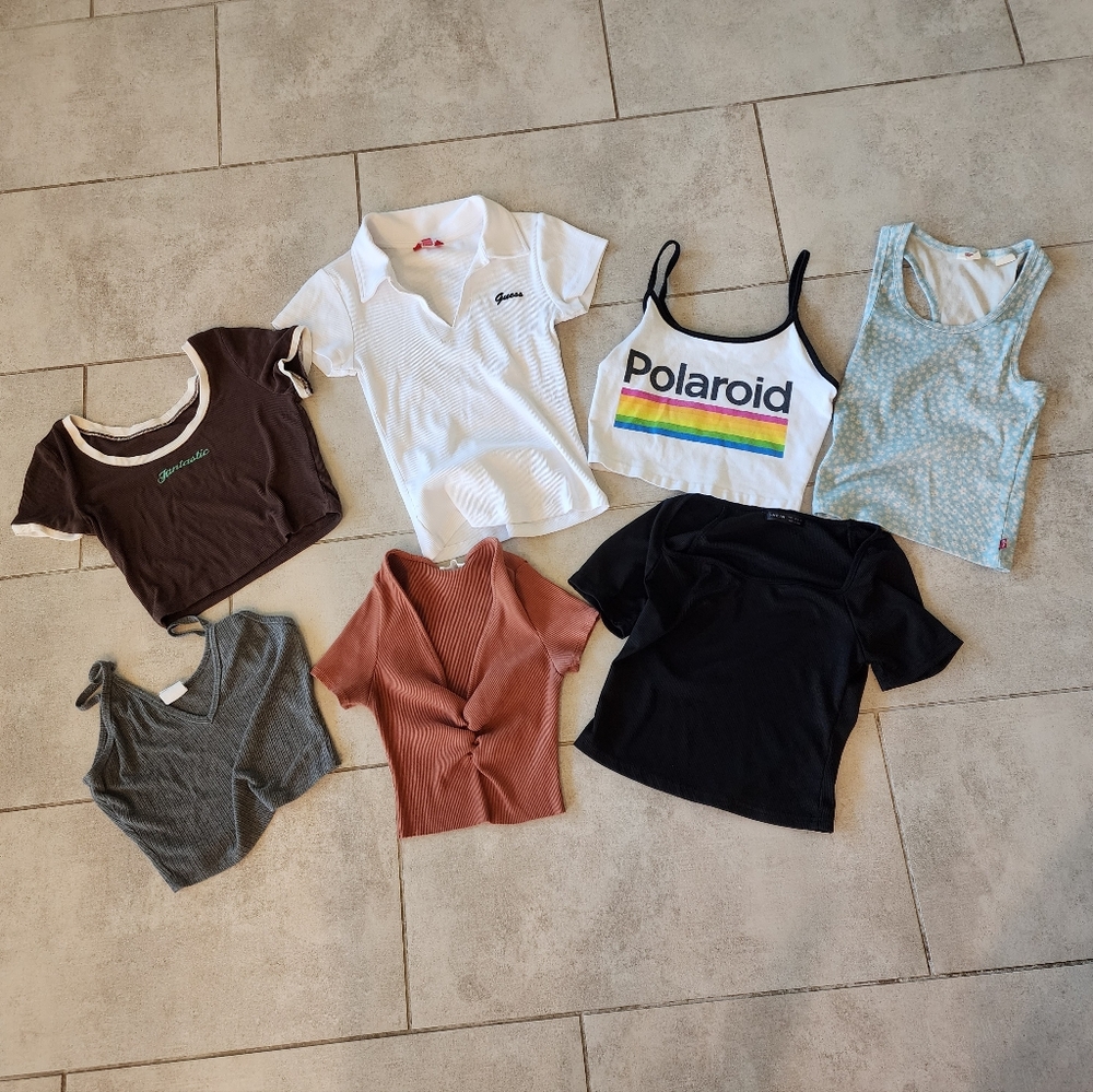 Lot of 7 SHEIN, Guess, Levi's other Brand  Teens Crop Tops Shirts  Size Small
